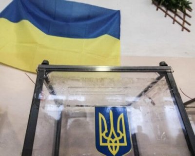 На Украине митингуют против решения ЦИК не проводить выборы на Донбассе