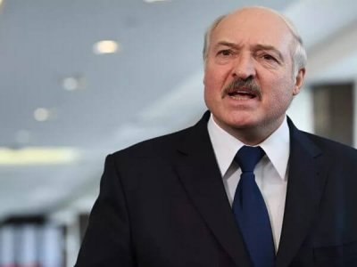Запад поддерживает оппозицию и грозит Лукашенко санкциями