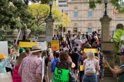 В Австралии прошли протесты против самоизоляции