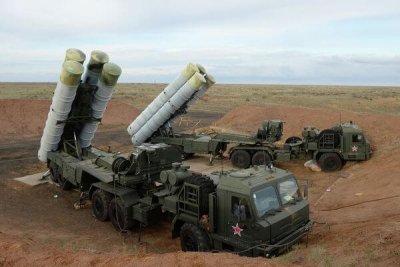 Беларусь заказывает российские ракетные системы С-400