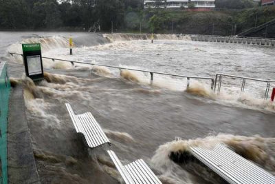 Наводнения в Австралии: количество осадков достигает своего пика