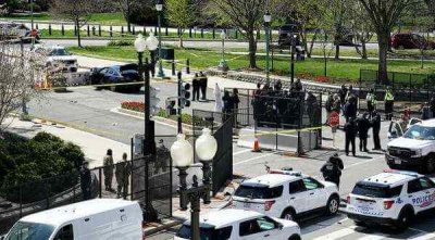 Автокатастрофа у здания Капитолия в США