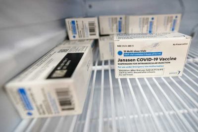 Агентства США призывают к приостановке выпуска вакцины Johnson & Johnson