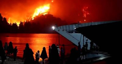 В Греции разгораются лесные пожары
