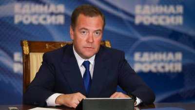 Дмитрий Медведев подверг критике Владимира Зеленского