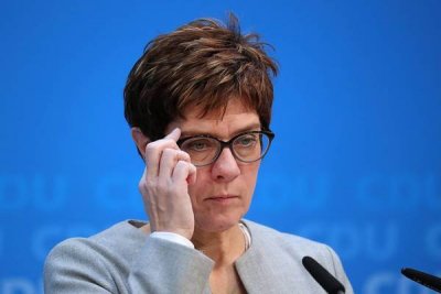 Россия провела срочную встречу с военным атташе Германии после того, как министр обороны Берлина предложил НАТО пригрозить Москве ядерными ракетами