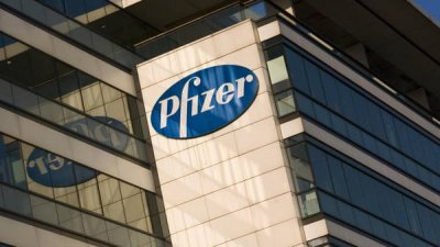 Российские эксперты прокомментировали рекомендации Pfizer ревакцинироваться каждые три месяца