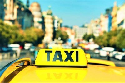 Таксистов столицы попросили не повышать тарифы во время праздников
