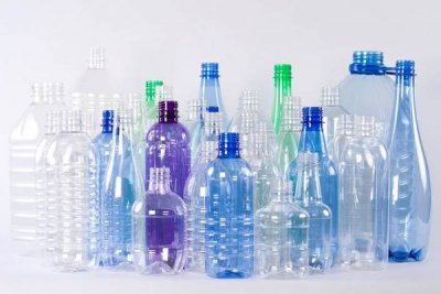 В России запрещают продажу алкогольных напитков в пластике