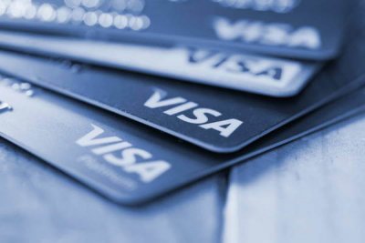 Visa рассказала о финансовых потерях после приостановки работы в России