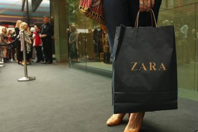Zara продолжает оформлять документы для продажи товаров в России