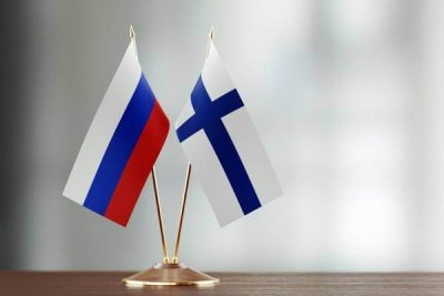 Страна ЕС призывает ужесточить визовые ограничения для россиян