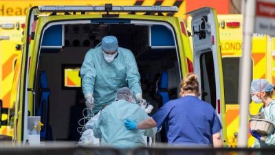 До 500 человек умирают каждую неделю из-за задержек с больницами в Великобритании