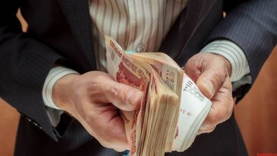 Россияне поделились мнением об идеальной зарплате