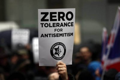 В США распространяется антисемитизм – опрос AJC