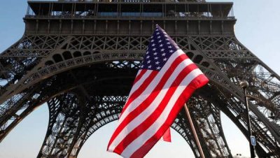 Франция не будет «вассалом» США – Макрон