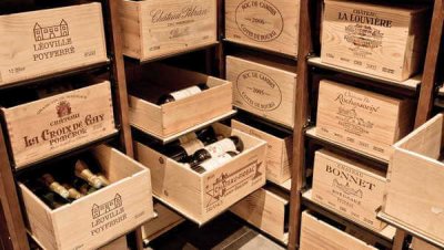 Покупки впрок: недорогое вино подорожает в России к Новому году