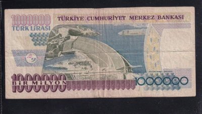 Штраф в 1 миллион лир планируют установить в Турции для россиян и не только