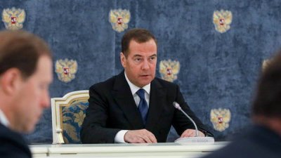 «Реки крови» предрек Медведев Украине после новой финансовой помощи