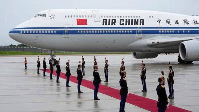 Президент Франции Макрон призывает к перезагрузке экономических отношений с Китаем