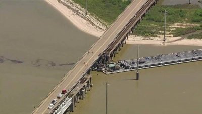 Очередное крушение моста в США произошло в минувшую среду