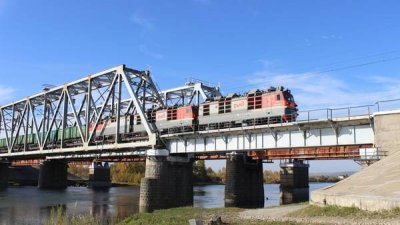 В России рассыпаются железнодорожные мосты
