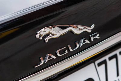 Jaguar прекратил продажи новых автомобилей