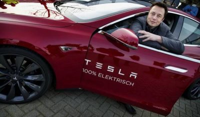 Маск подтверждает: остаётся у руля Tesla на следующие пять лет