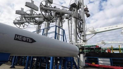 Нефтегазовые доходы бюджета РФ сократились на треть