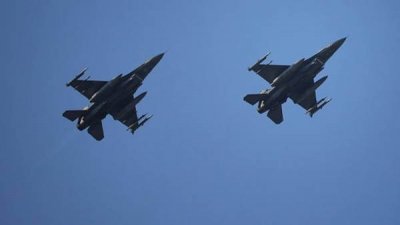 Трагедия в небе над Радомом: истребитель F-16 разбился во время подготовки к авиашоу, пилот погиб