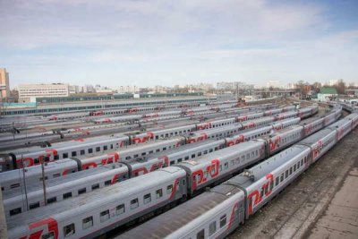 «Спать на голых матрасах»: РЖД исключила постельное белье из стоимости билетов в плацкарт